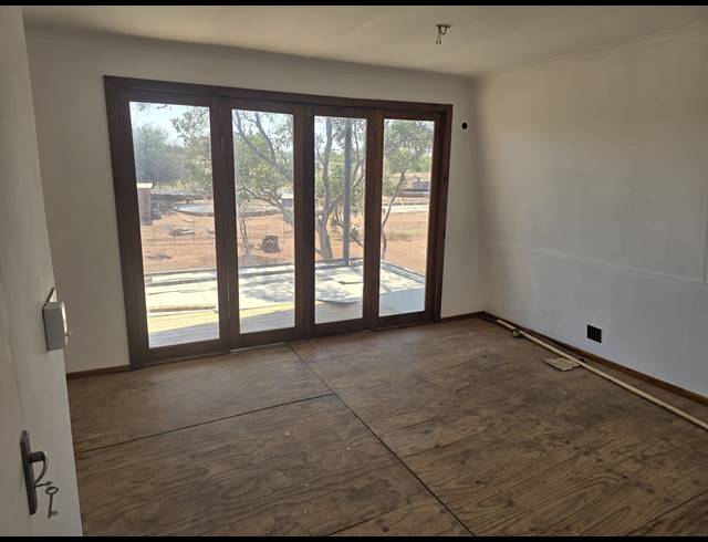 21HA FARM FOR SALE IN MOPANE